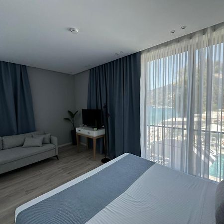 Dukes Albania Hotel Radhime Exterior photo